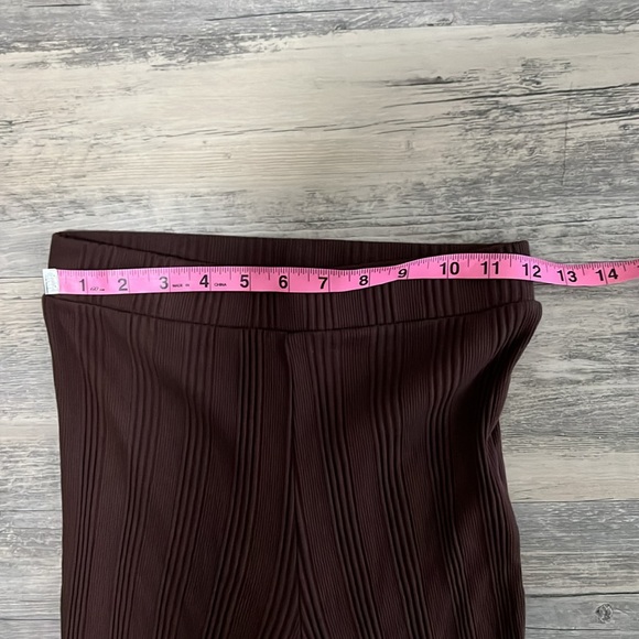 Zara brown ribbed thick leggings, bell bottom, worn once indoors, size Medium - Picture 3 of 6